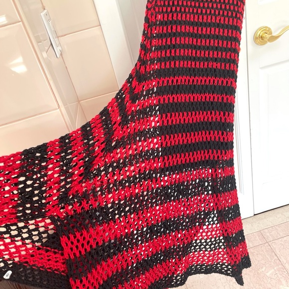 Zara Red and Black Striped Crochet Maxi Dress - Picture 16 of 16